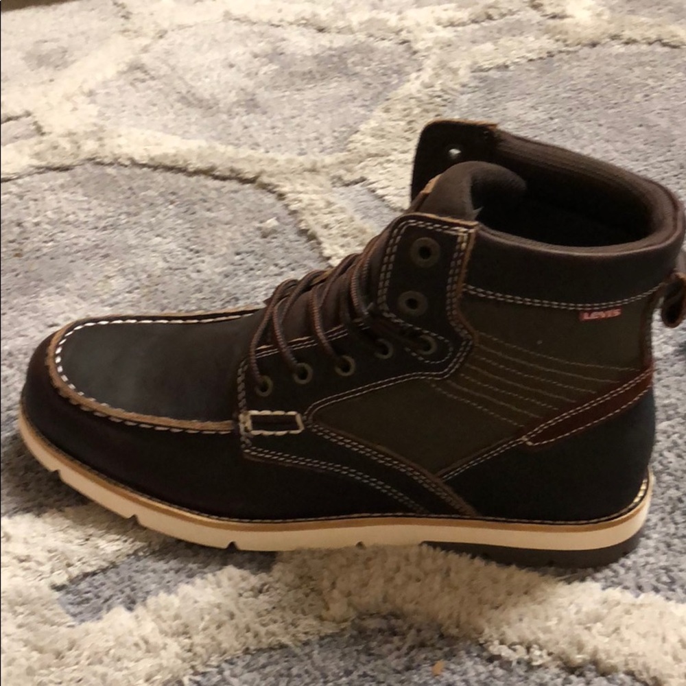 Levi Boots